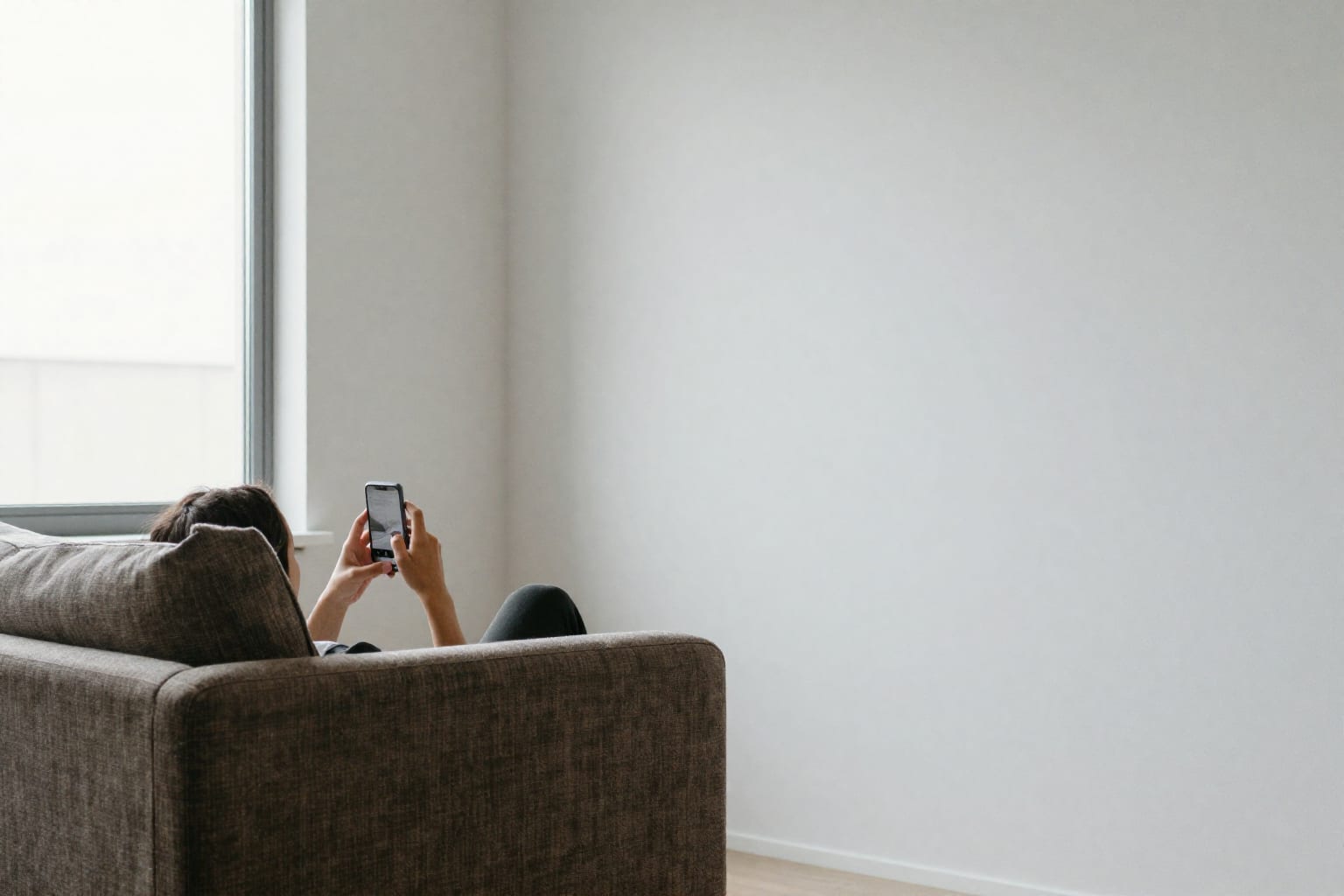 Is Airbnb Cheaper Than Hotels in 2026? I Crunched the Numbers for 10 Major Cities